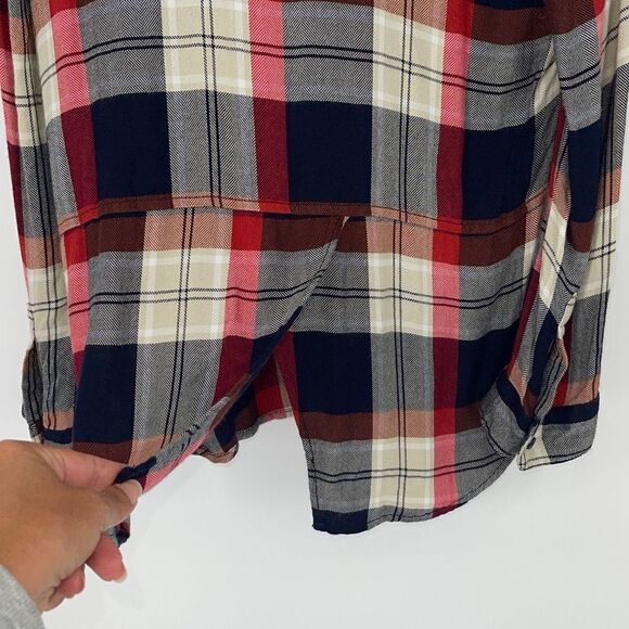 BeachLunchLounge  Women’s Plaid Rayon Shirt NWT Red Blue White Button Up Long Sl - Picture 3 of 8